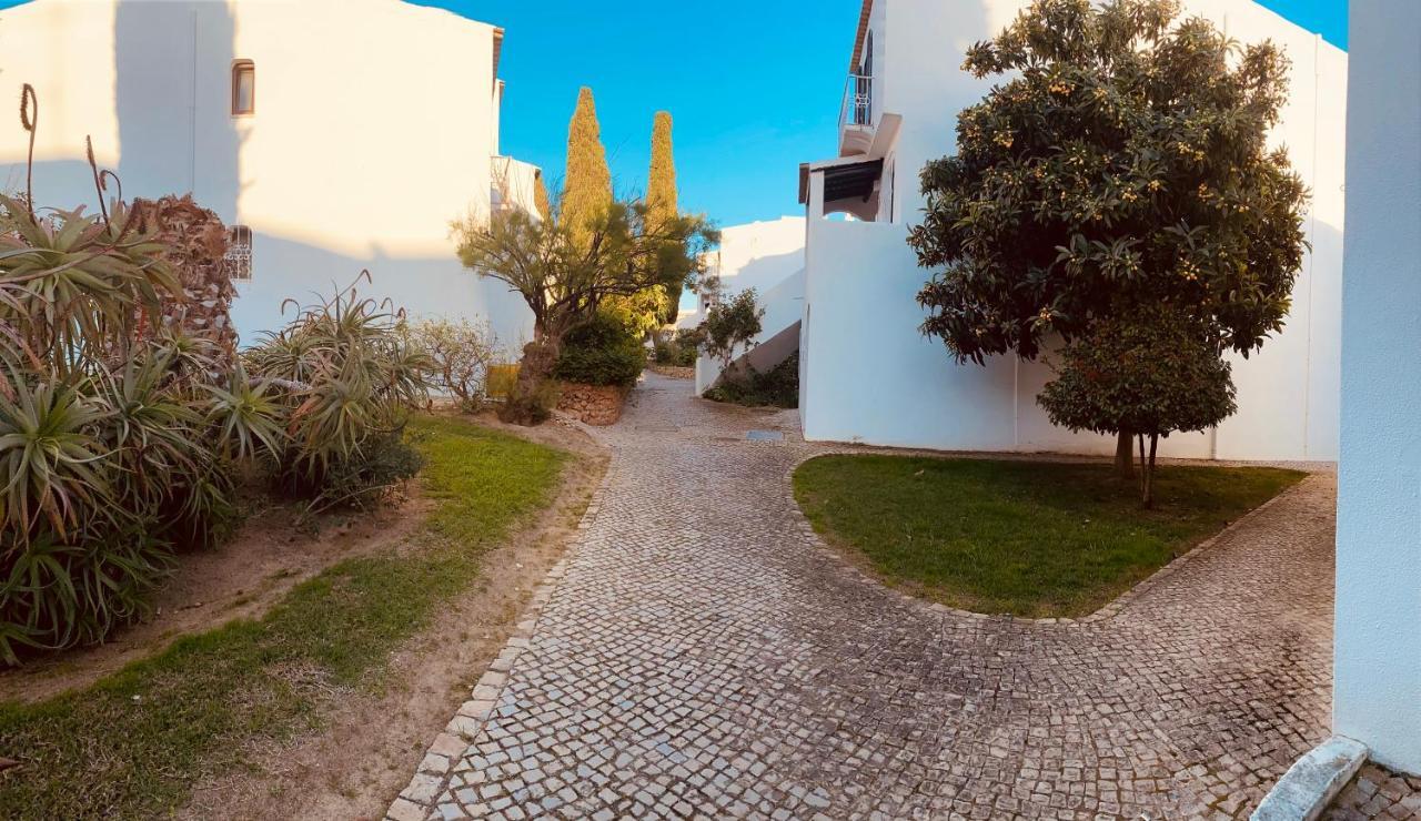 Albufeira Praia Sao Rafael Sun Apartment Exteriör bild