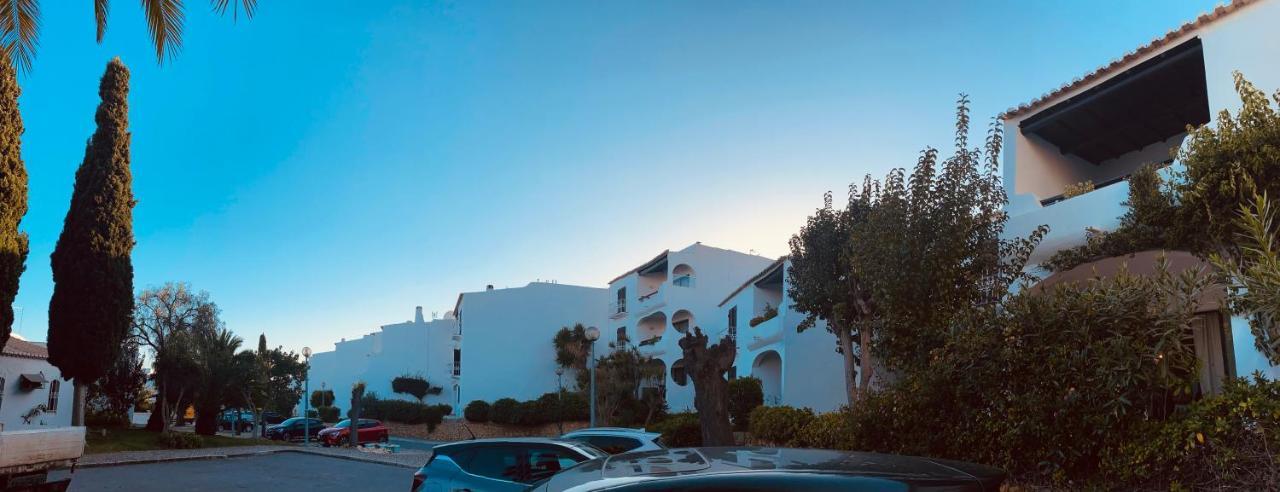 Albufeira Praia Sao Rafael Sun Apartment Exteriör bild